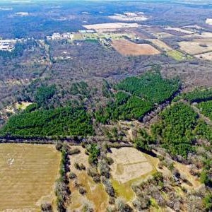 Photo of Deville community